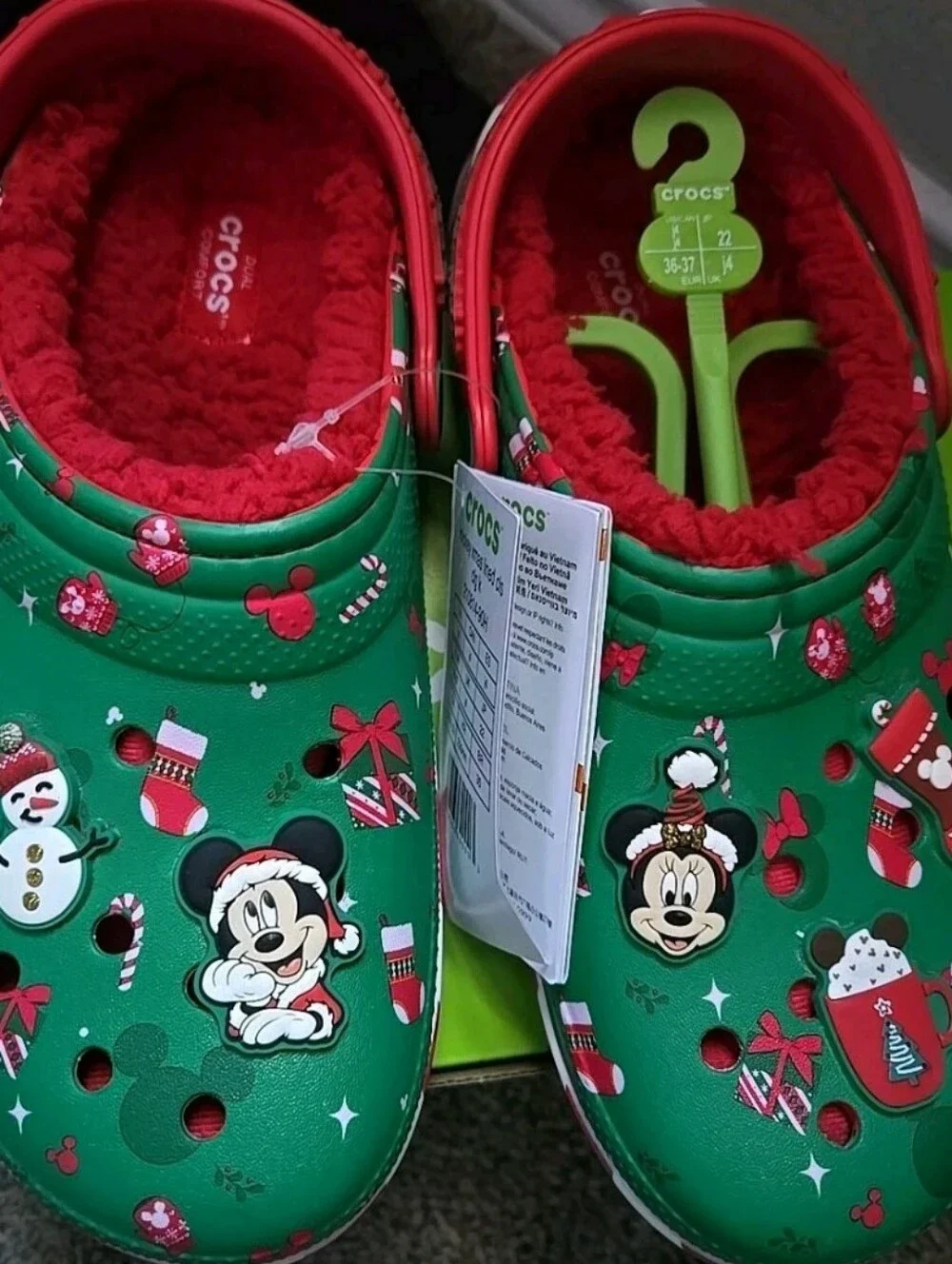 KID'S Disney Fleece Lined Mickey Minnie Holiday Christmas CROCS J4 Big Kid 4